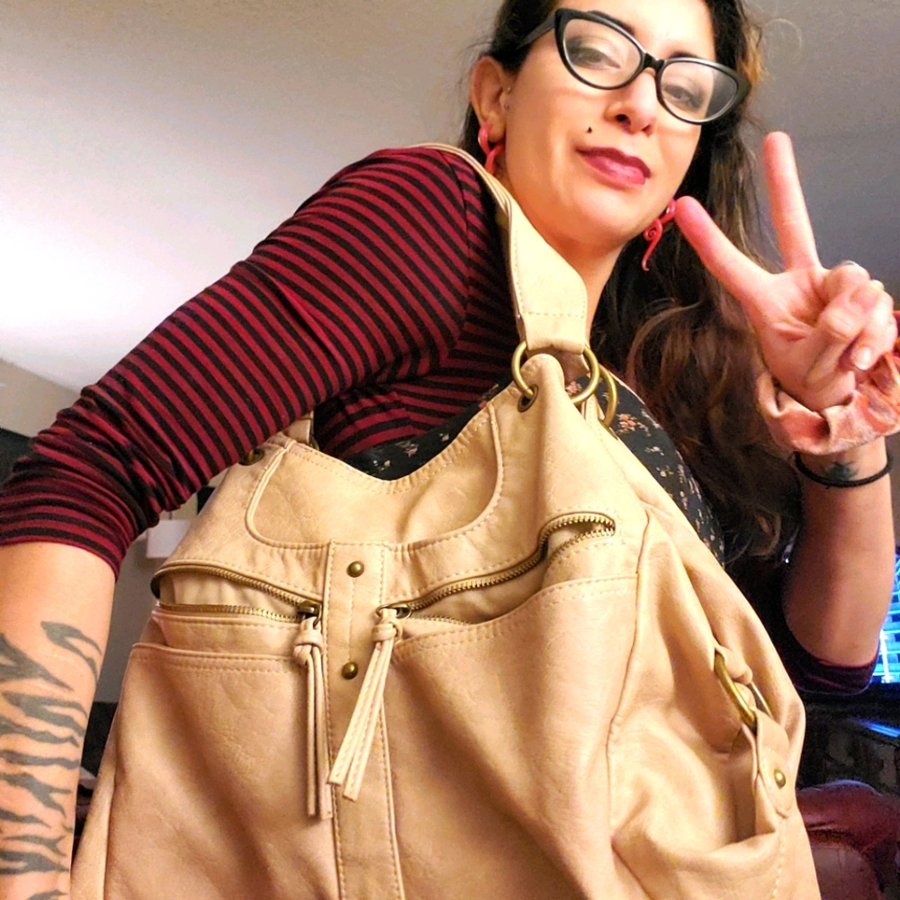 Tan Many Pockets Faux Leather Beuno Purse